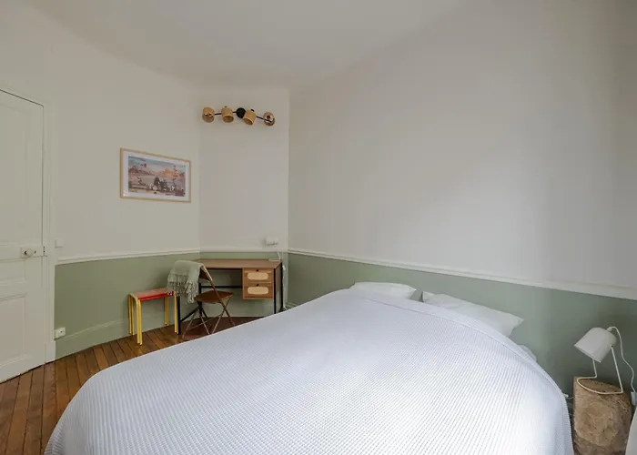 2 I & Cosy I Hyper-centre *